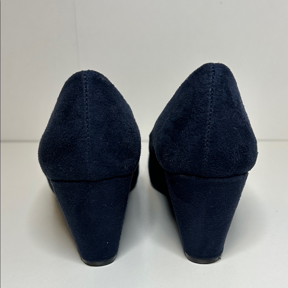CL by Laundry Dark Blue Wedges 5.5 - Picture 4 of 11